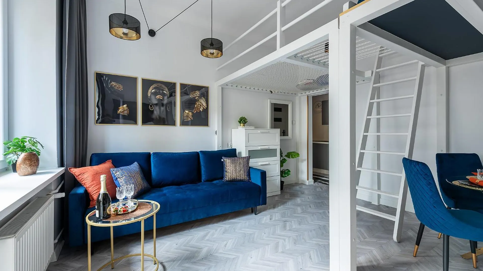 Luxury Apartments In The City Center Warschau Polen